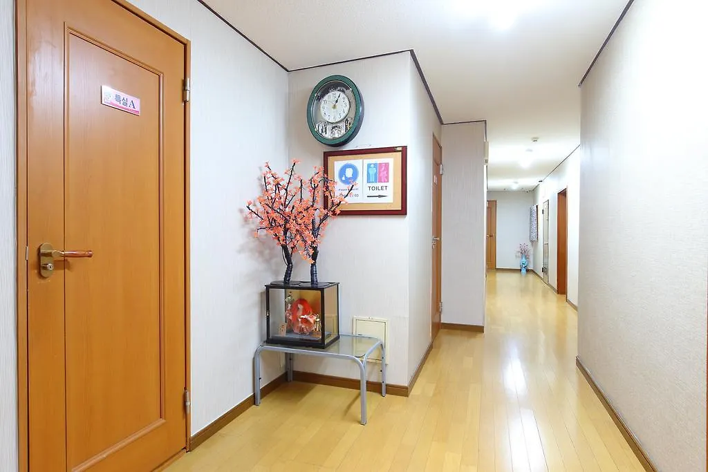 **  Haru Hotel Tokio Japan