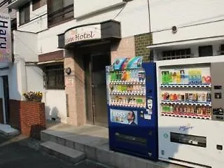 Haru Hotel Tokio 2*,